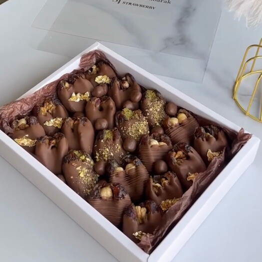Финики в шоколаде «Elegant sweets»