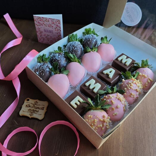 Клубника 🍓 в шоколаде для мамы 🤗 + открытка и шильд.Бокс