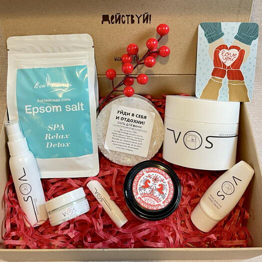 «Ягодный десерт для кожи» СПА-набор для любимой с ягодными ароматами