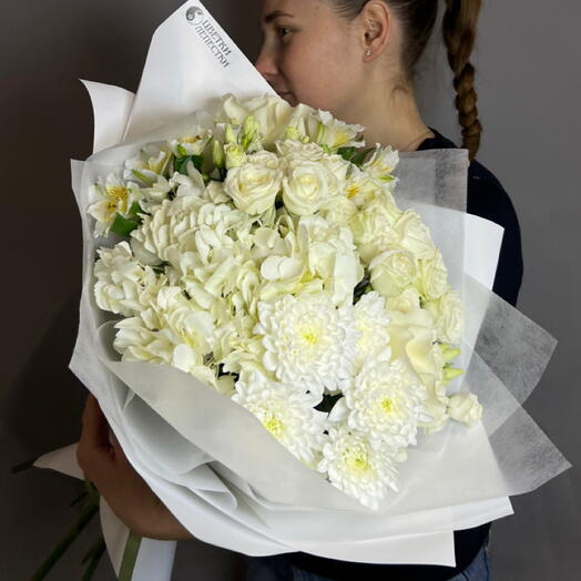 Букет в белых оттенках