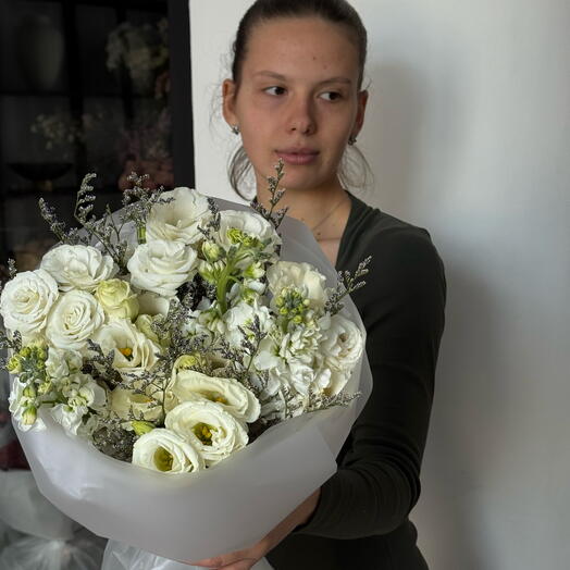 Бело-голубой