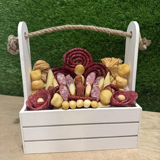 Колбасно сырный бокс