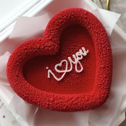 Красное муссовое сердце «i love you