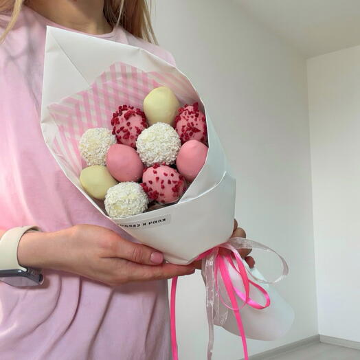 Букет из 10 сочных клубник в бельгийском шоколаде «Комплимент»