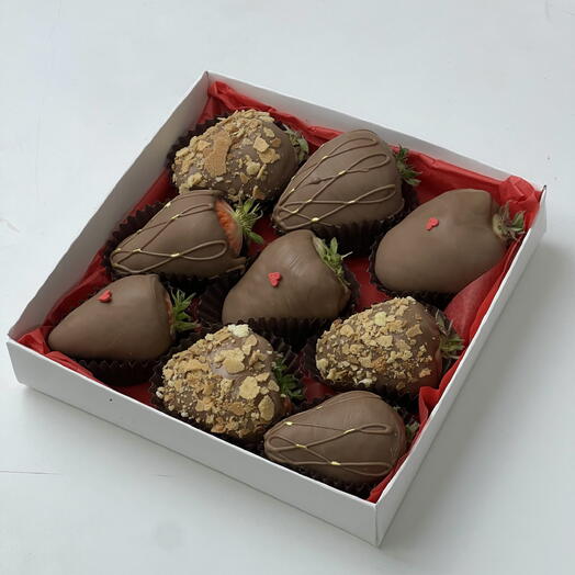 Chocolate-covered strawberries 3