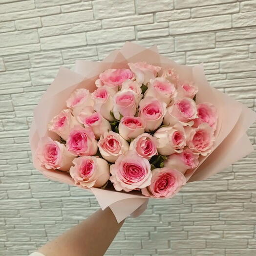 29 розовых роз Мандала