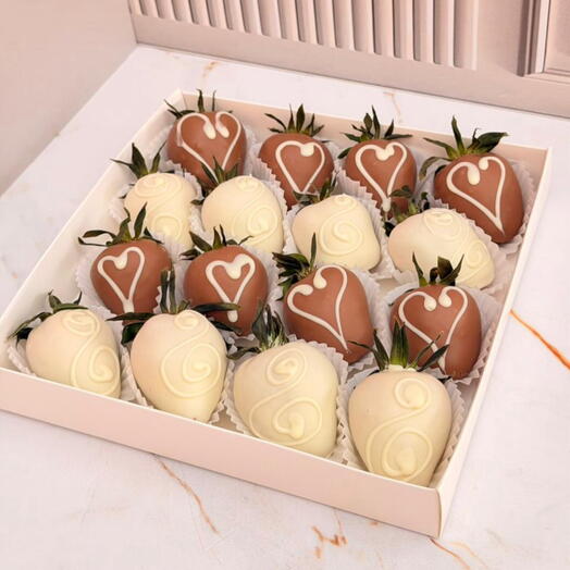Клубника в шоколаде 16 шт « Светлая Любовь»