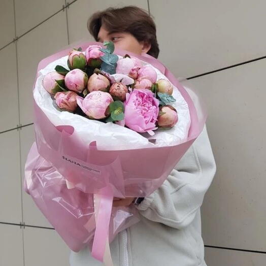 Букет из 15 пионов розовых