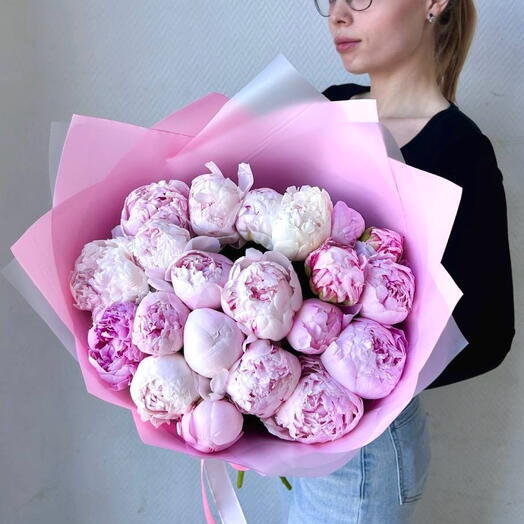 Букет «клубничное мороженое» из розовых пионов, 19шт, арт 65 Flower Perfect