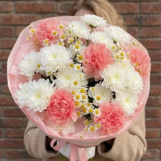 Летний букет из хризантемы, ромашки и диантусов🌸