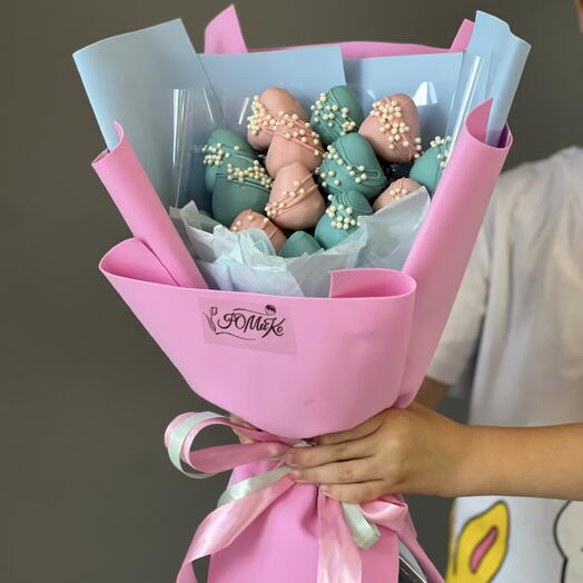 Клубничный букет на «ГЕНДР ПАТИ 🎉»