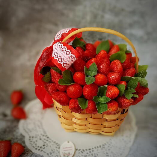 Ягодная корзинка Любимой маме