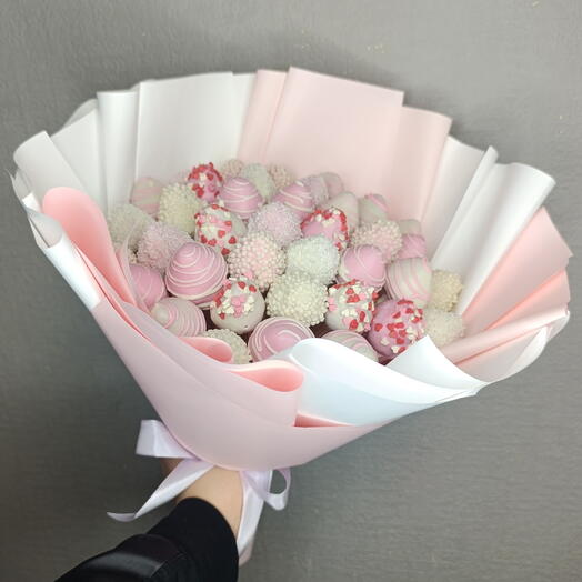 Букет из клубники в шоколаде "Нежность XL"+ подарок от Vivienne Sabo - румяна MACARON