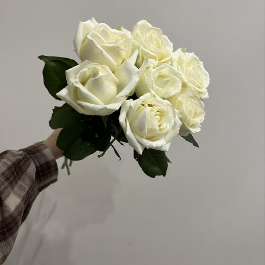 Букет из 9 белых роз