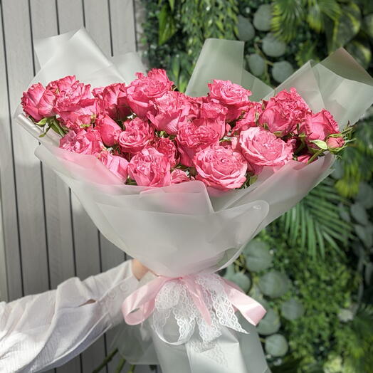 Букет из кустовой пионовидной розы 💕🌸
