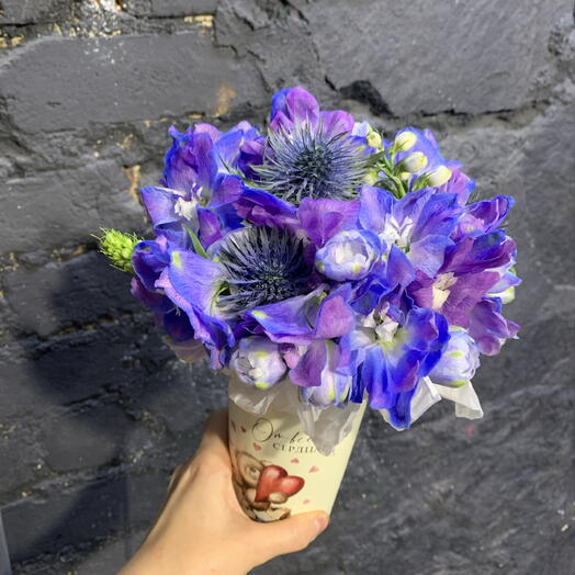 Стаканчик с дельфиниумом и эррингиумом💙