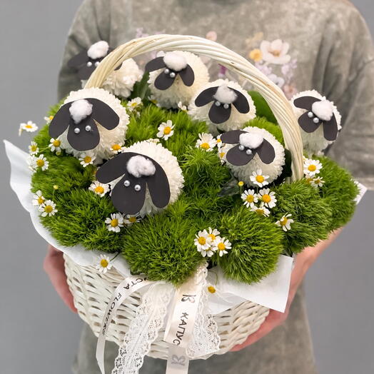 Корзина с барашками из хризантем, 7 фигурок