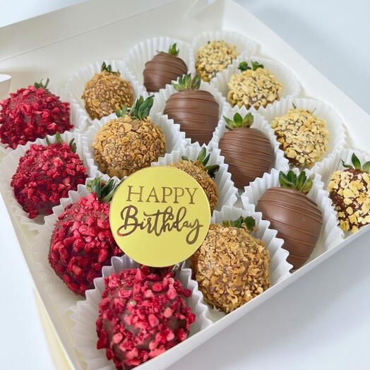 Клубника в шоколаде Happy Birthday» 16-18 шт