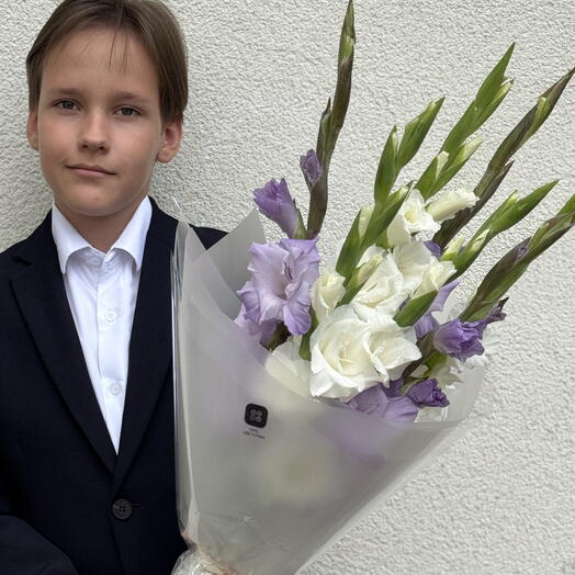 букет с гладиолусами М