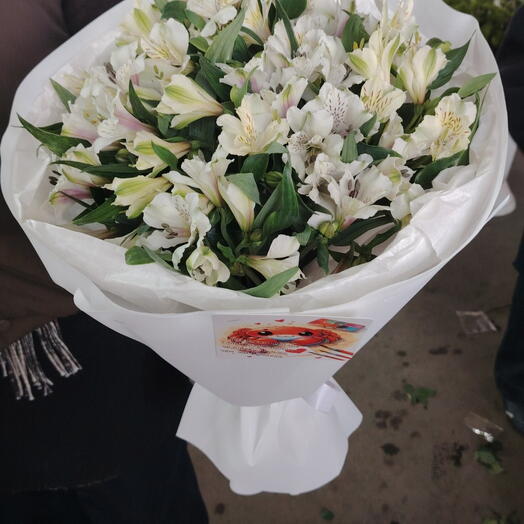White vibe! из белых альстромерий 💐🌸️🍀 больше живых Цветов =)
