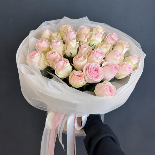 Нежный монобукет роз «Vanilla rose»