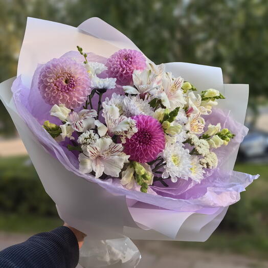 Авторский букет с георгинами 💜💜💜