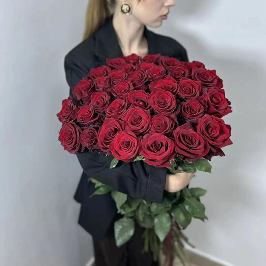 35 красных Эквадорских роз 🌹