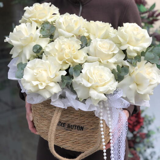 🤍🤍🤍Корзина с белыми Французскими розами 11шт