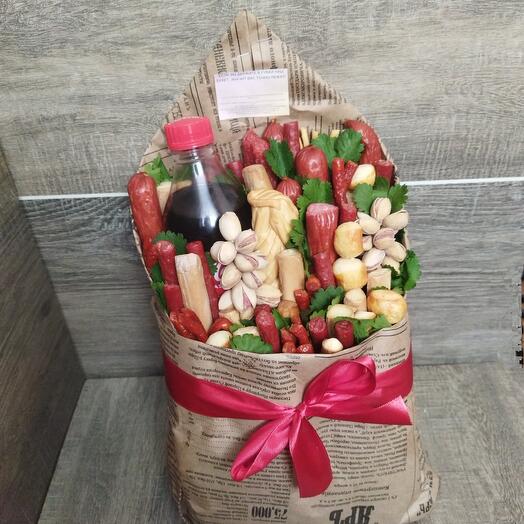 Съедобный мужской мясной сырный букет