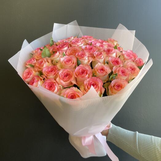 45 pink roses