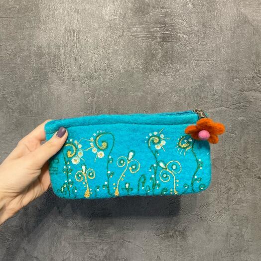 Косметичка валяная ручной работы