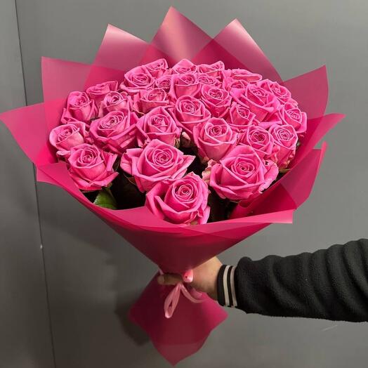 Beautiful bouquet of aqua roses