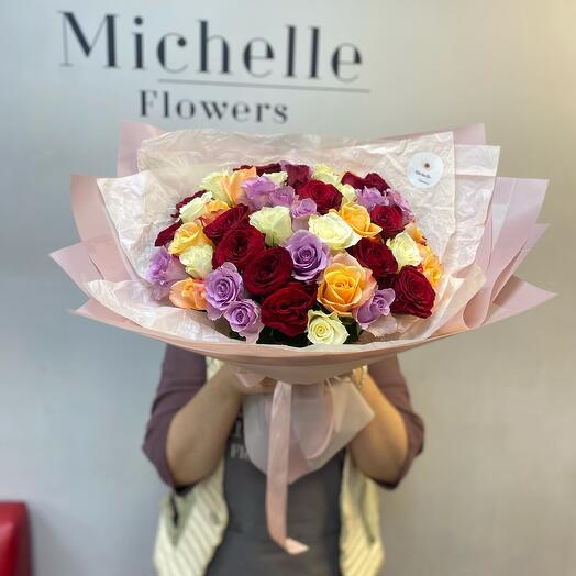 Bouquet of bright roses