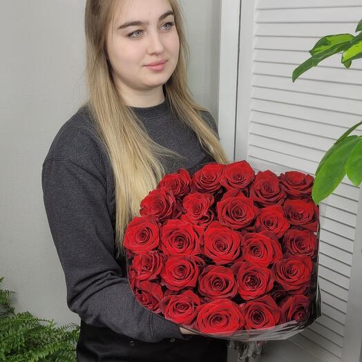 Экспловер красные розы