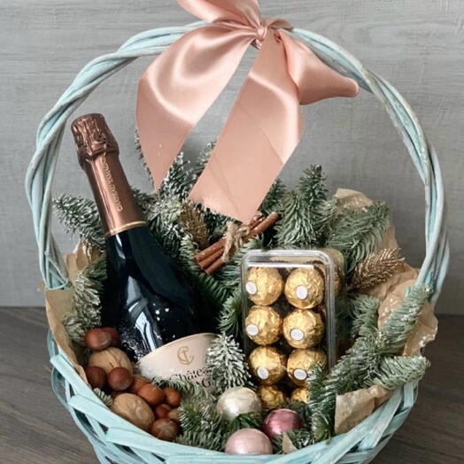 8 mart gift basket