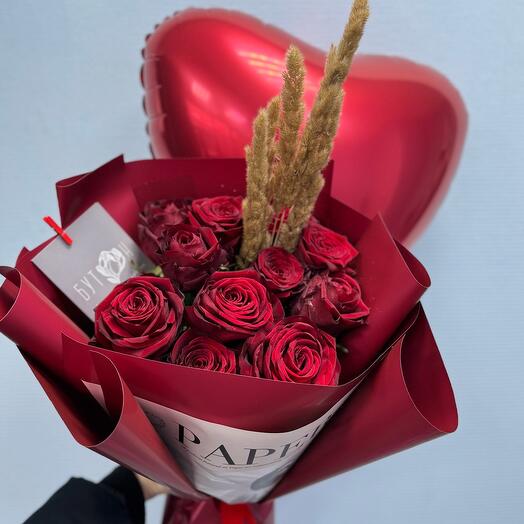 Set of red roses and heart balloon