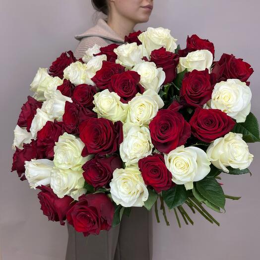 Bouquet of red and white roses 51 pcs 70 cm
