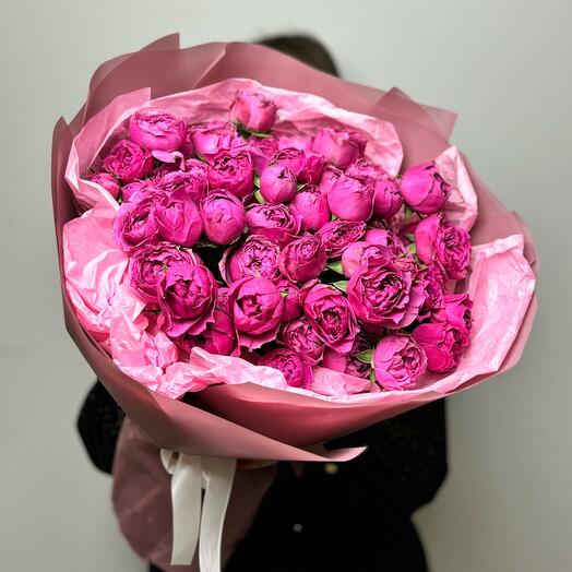 Mono bouquet 92 из 15 кустовых пионовидных роз сорта Misty Bubbles