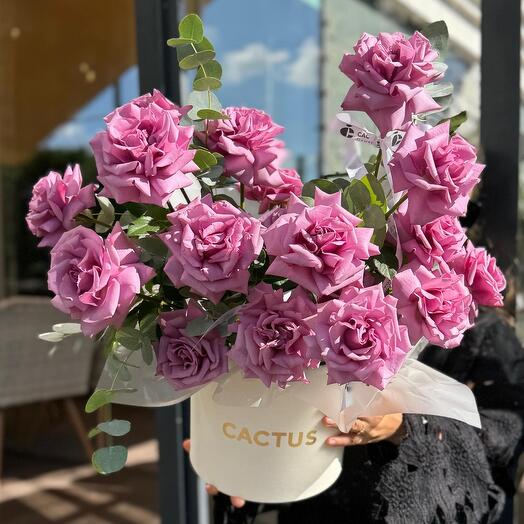 Шляпная коробка с французскими розами 𝐋𝐈𝐋𝐀𝐂