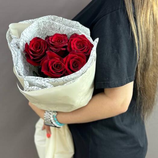 Букет цветов из 5 красных роз S