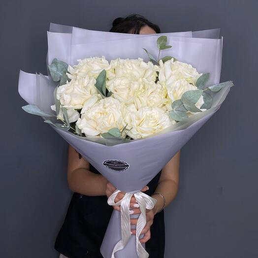 Rosas francesas con eucalipto