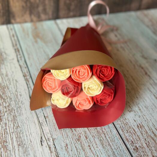 9 розочек из бельгийского шоколада на 8 марта