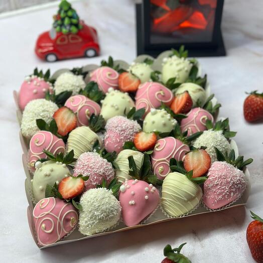 Caja de fresas cubiertas de chocolate 25