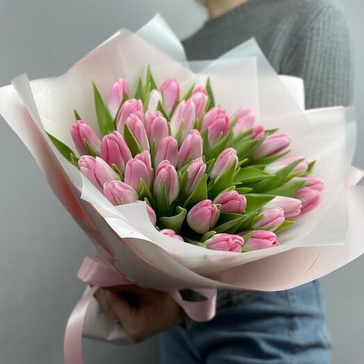 Букет из 35 тюльпанов