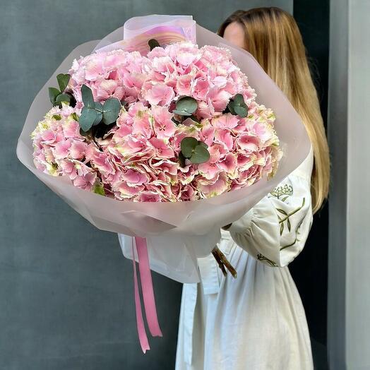 Pembe Ortanca Buketi