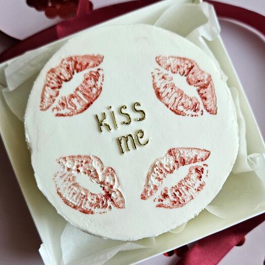 Бенто торт с губами / поцелуями на день всех влюблённых kiss me