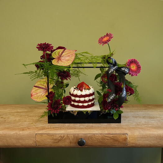 Redvelvet Cake   Flower Tray