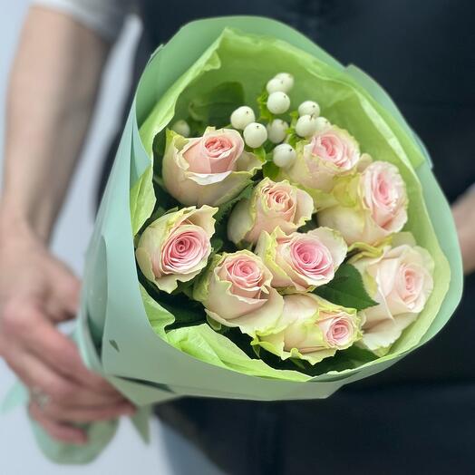 Мини букет из Кенийской розы🥰