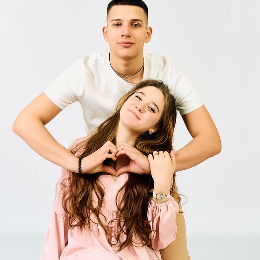 Для любимой: романтическая фотосессия без фотографа с зеркалом и пультом в студии автопортрета 60 минут электронный сертификат