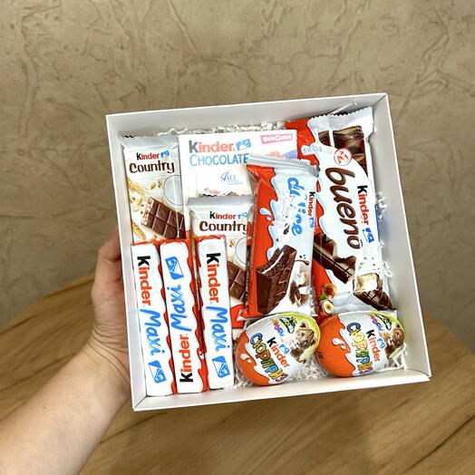 Маленькая коробочка с kinder